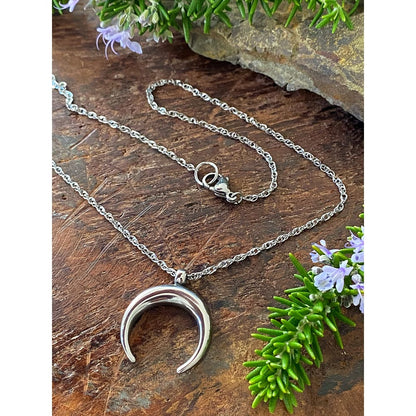 CRESCENT MOON NECKLACE
