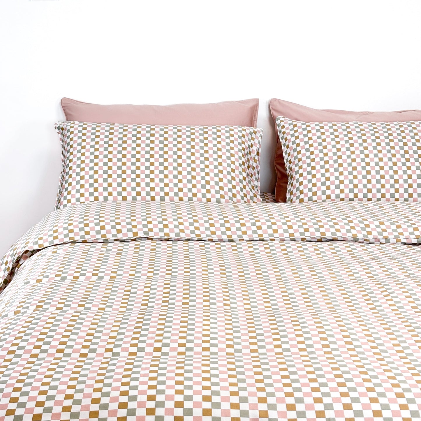 SHNUGGLE Bedding Set Colorful Checker