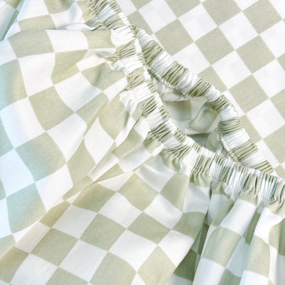 SHNUGGLE Extra Fitted Sheet- Sage Checker