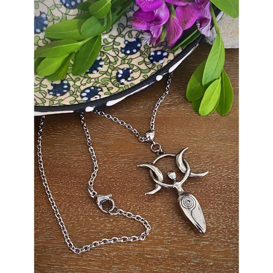 MOON GODDESS NECKLACE