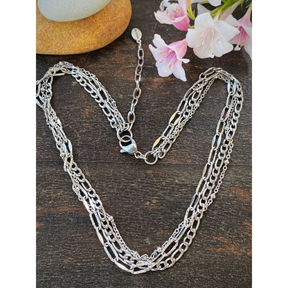 MULTI CHAIN NECKLACE