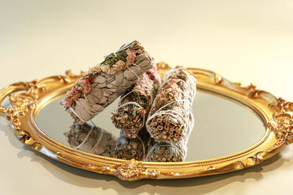 4" Sustainably Harvested - White Sage & Pink Sinuata Flower