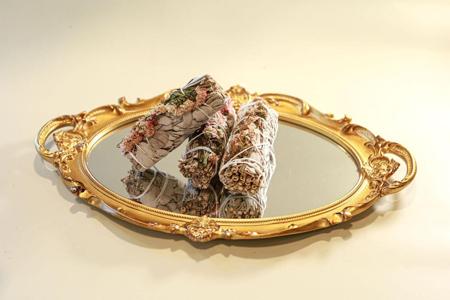 4" Sustainably Harvested - White Sage & Pink Sinuata Flower