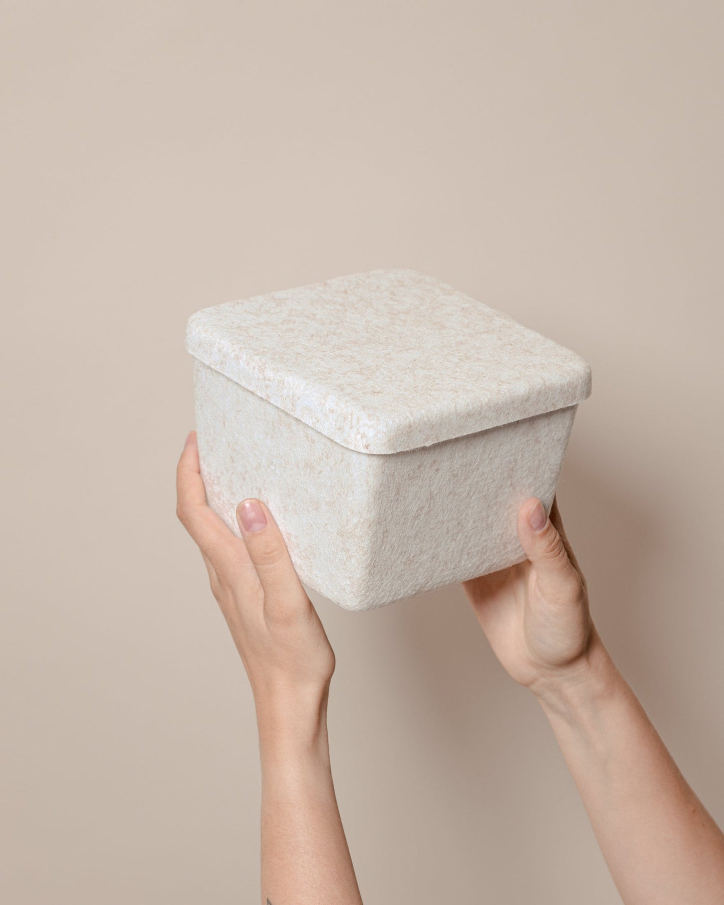 The Sculpted Bin - Petite with Lid