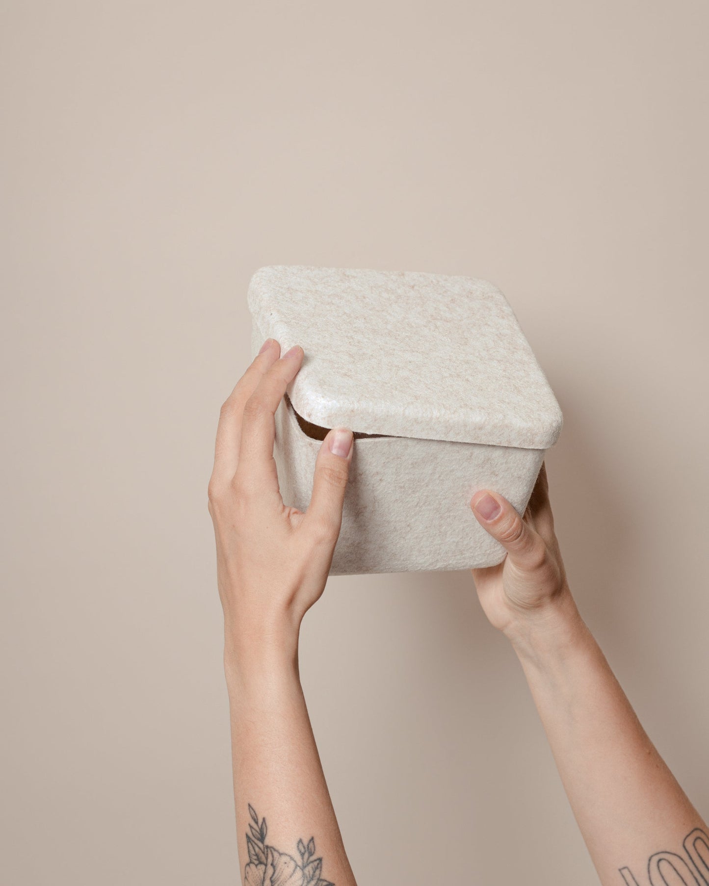 The Sculpted Bin - Petite with Lid