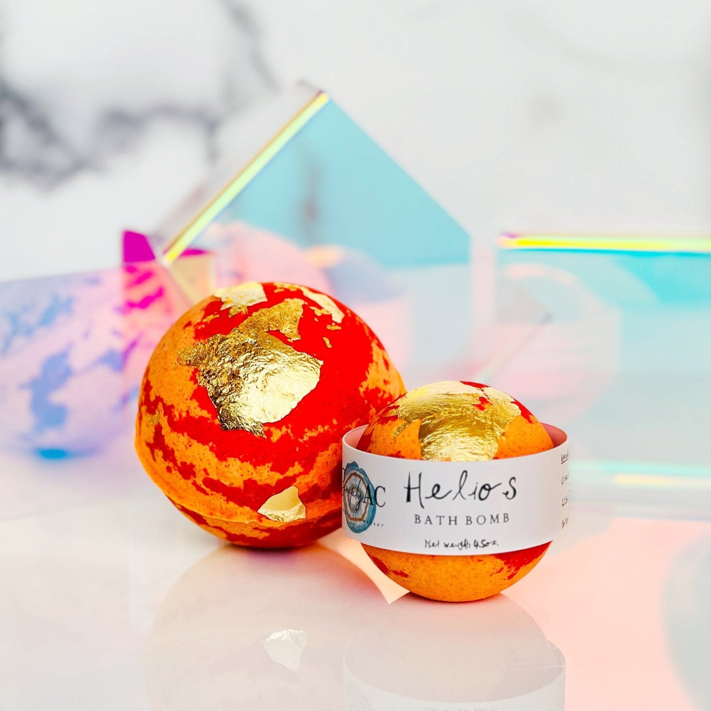 Helios Bath Bomb – Redwood, Coconut, Jasmine & Saffron 4.5oz/10oz