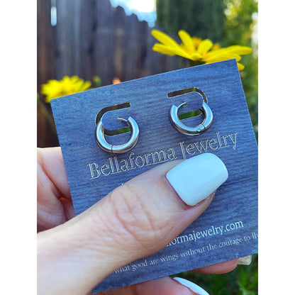 HUGGIE HOOP EARRINGS